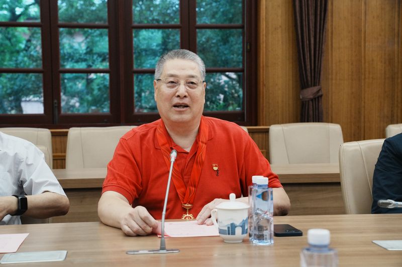 俞立中.jpg